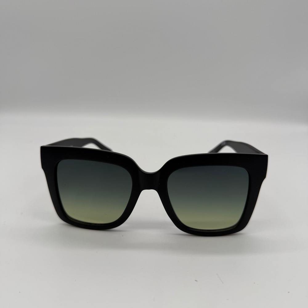 Quay ICY Matte Black Square Sunglasses Smoke Green Gradient Lens‎ 59297 New